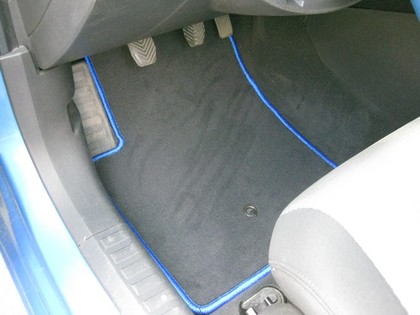 Коврики на Dodge Caliber 2006 - 2013 в Кирове
