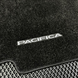 Коврики на Chrysler Pacifica II 2016 - 2025 в Кирове