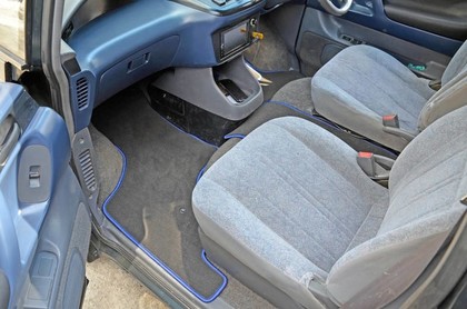 Ворсовые коврики на Toyota Estima Emina (Lucida) 1990 - 2000 в Кирове