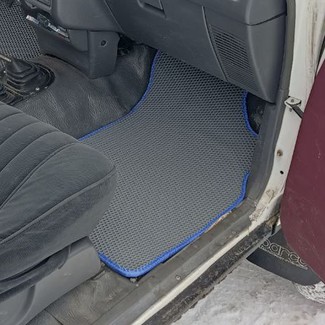 Коврики на Toyota 4runner II 1989 - 1995 в Кирове