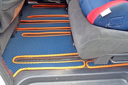 Коврики на Nissan Serena (C25) 2005 - 2010 в Кирове