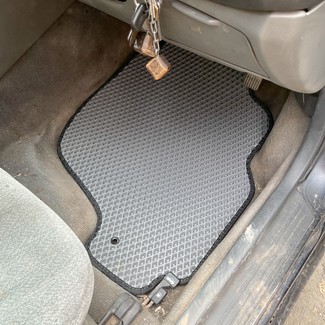 Коврики на Mitsubishi Diamante II 1995 - 2005 в Кирове