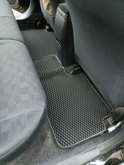 Коврики на Toyota Corolla Fielder (E14) 2006&nbsp;-&nbsp;2012 в Кирове