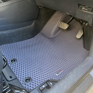 Ворсовые коврики на Toyota Corolla Axio (E16) 2012 - 2025 в Кирове
