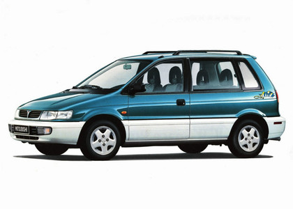 Коврики на Mitsubishi Space Runner I 1991 - 1999 в Кирове