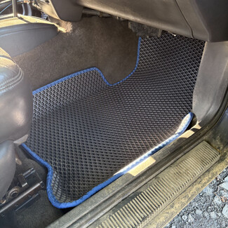 Ворсовые коврики на Jeep Grand Cherokee (ZJ) 1992 - 1999 в Кирове Ворсовые коврики на Jeep Grand Cherokee (ZJ) 1992 - 1999 в Кирове