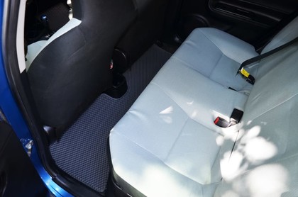 Коврики на Toyota Prius C 2011 - 2021 в Кирове