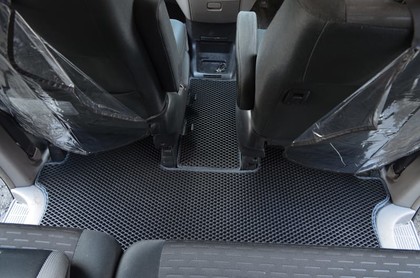 Коврики на Toyota Voxy (R60) 2001 - 2007 в Кирове