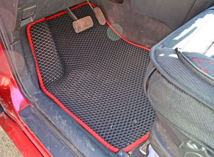 Коврики на Pontiac Vibe I 2002 - 2008 в Кирове