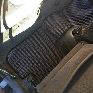 Коврики на Toyota Vitz I 1998 - 2005 в Кирове Коврики на Toyota Vitz I 1998 - 2005 в Кирове