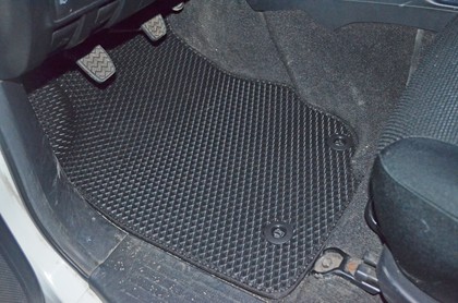 Коврики на Toyota Hilux VII 2008 - 2015 в Кирове
