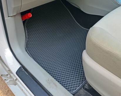 EVA коврики на Toyota Prius Alpha 2011 - 2021 в Кирове