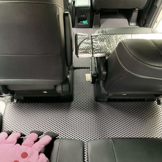 Коврики на Toyota Voxy (R80) 2014 - 2021 в Кирове