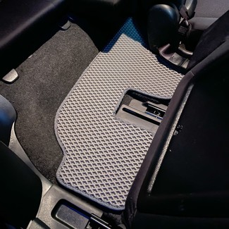 Коврики на Toyota Wish II 2009 - 2017 в Кирове