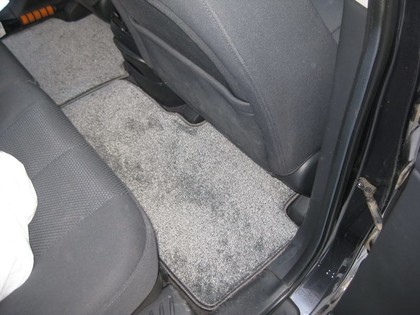 Коврики на KIA Carens II 2006 - 2012 в Кирове