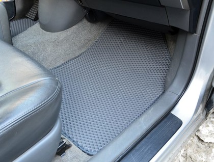 Ворсовые коврики на Toyota Prius (20) 2004 - 2009 в Кирове