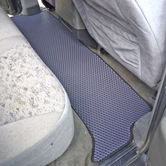 Коврики на Land Rover Discovery II 1998 - 2004 в Кирове