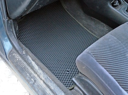 Коврики на Toyota Sprinter Marino 1992 - 1997 в Кирове