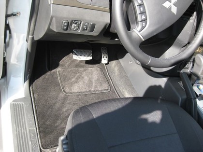 Коврики на Mitsubishi Pajero IV 2006 - 2021 в Кирове