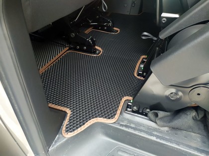 Коврики на Volkswagen Caravelle (T6) 2015 - 2019 в Кирове