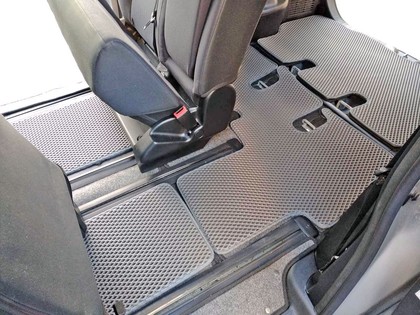 Коврики на Toyota Voxy (R80) 2014 - 2021 в Кирове