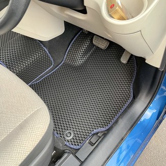 Коврики на Toyota Sienta II 2015 - 2022 в Кирове