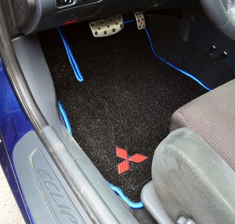 Коврики на Mitsubishi Eclipse IV 2005 - 2011 в Кирове