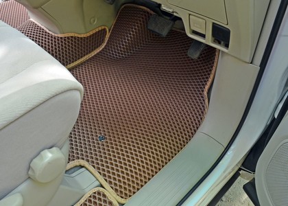 Ворсовые коврики на Toyota Estima III 2006 - 2019 в Кирове