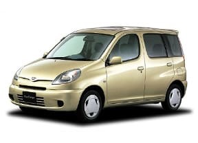 Коврики на Toyota Yaris Verso 1999 - 2006 в Кирове