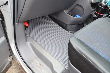 Коврики на Toyota Voxy (R70) 2007 - 2013 в Кирове