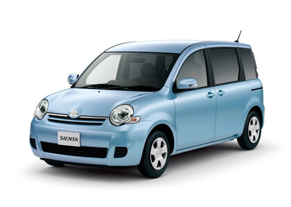 Коврики на Toyota Sienta I 2003 - 2015 в Кирове