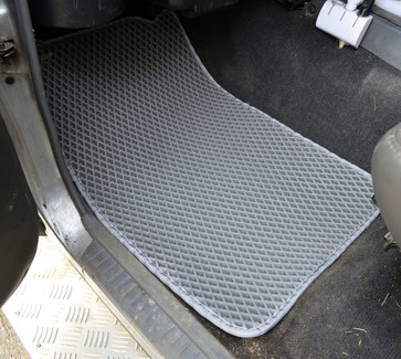 Коврики на Toyota Land Cruiser 70 2006 - 2025 в Кирове