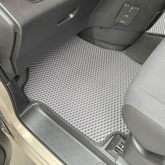 Коврики на Nissan Serena (C26) 2010 - 2016 в Кирове