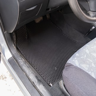 Коврики на Toyota Corolla (E12) 2000 - 2007 в Кирове
